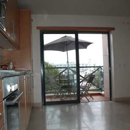 Com Piscina Em Albufeira, Corcovada * Αλμπουφέιρα