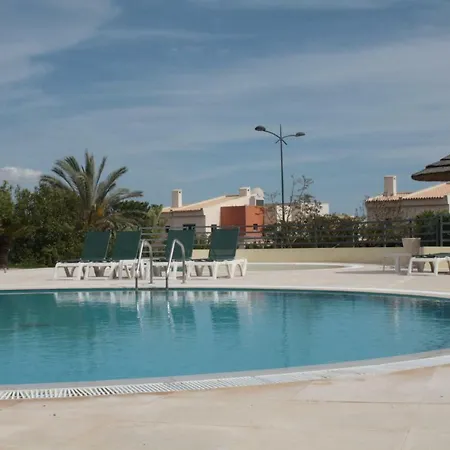 Com Piscina Em Albufeira, Corcovada Apartman